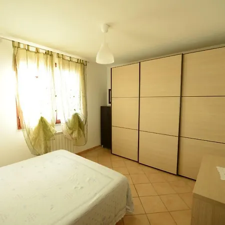 Renaio Apartment *